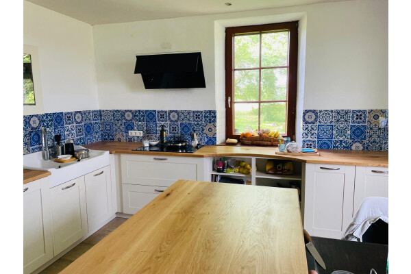 Küchenarbeitsplatte Massivholz *hell* Zeile nach Maß konfigurieren